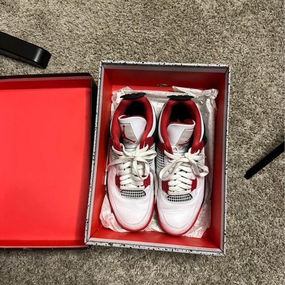 Retro 4 fire reds main image 5